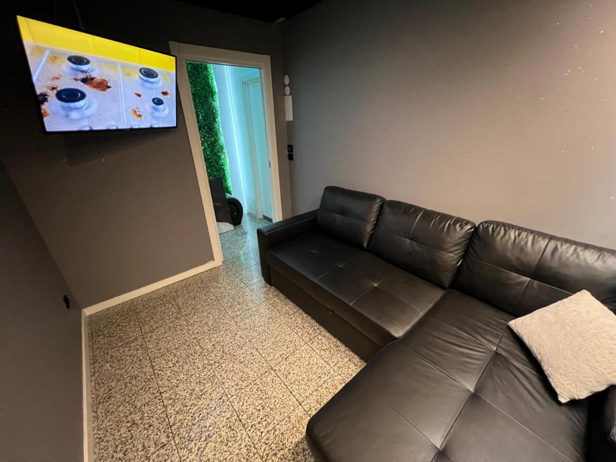 Modern Room With Indoor Shower Near The River - Quarto Moderno Com Duche Interior Proximo Da Ribeira Vila Nova de Gaia Buitenkant foto