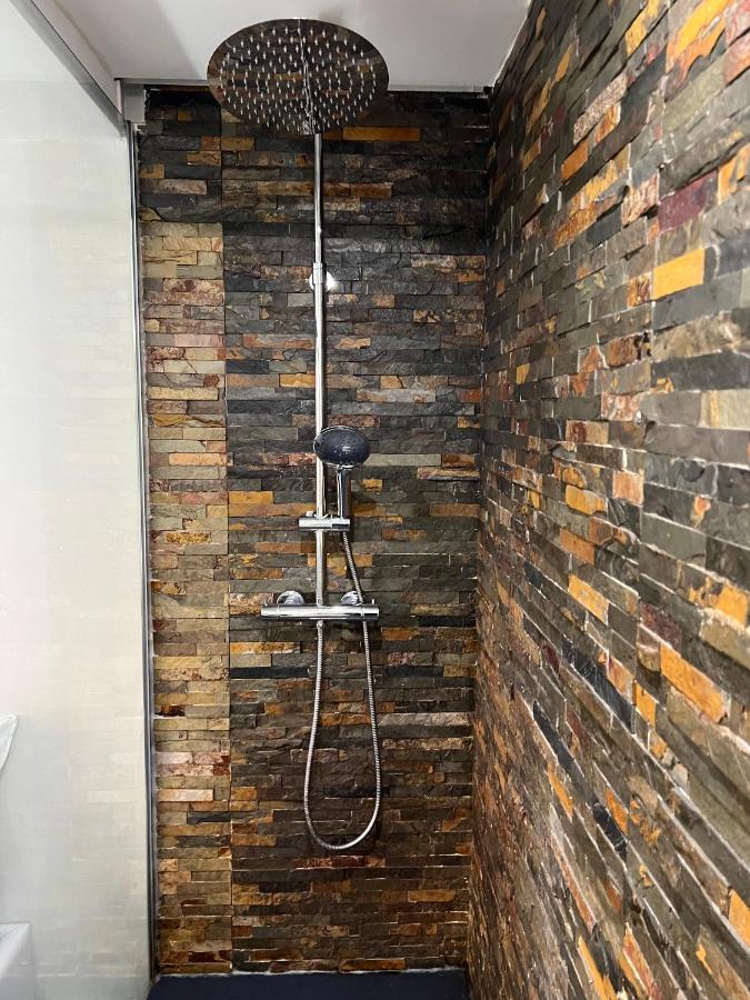 Modern Room With Indoor Shower Near The River - Quarto Moderno Com Duche Interior Proximo Da Ribeira Vila Nova de Gaia Buitenkant foto